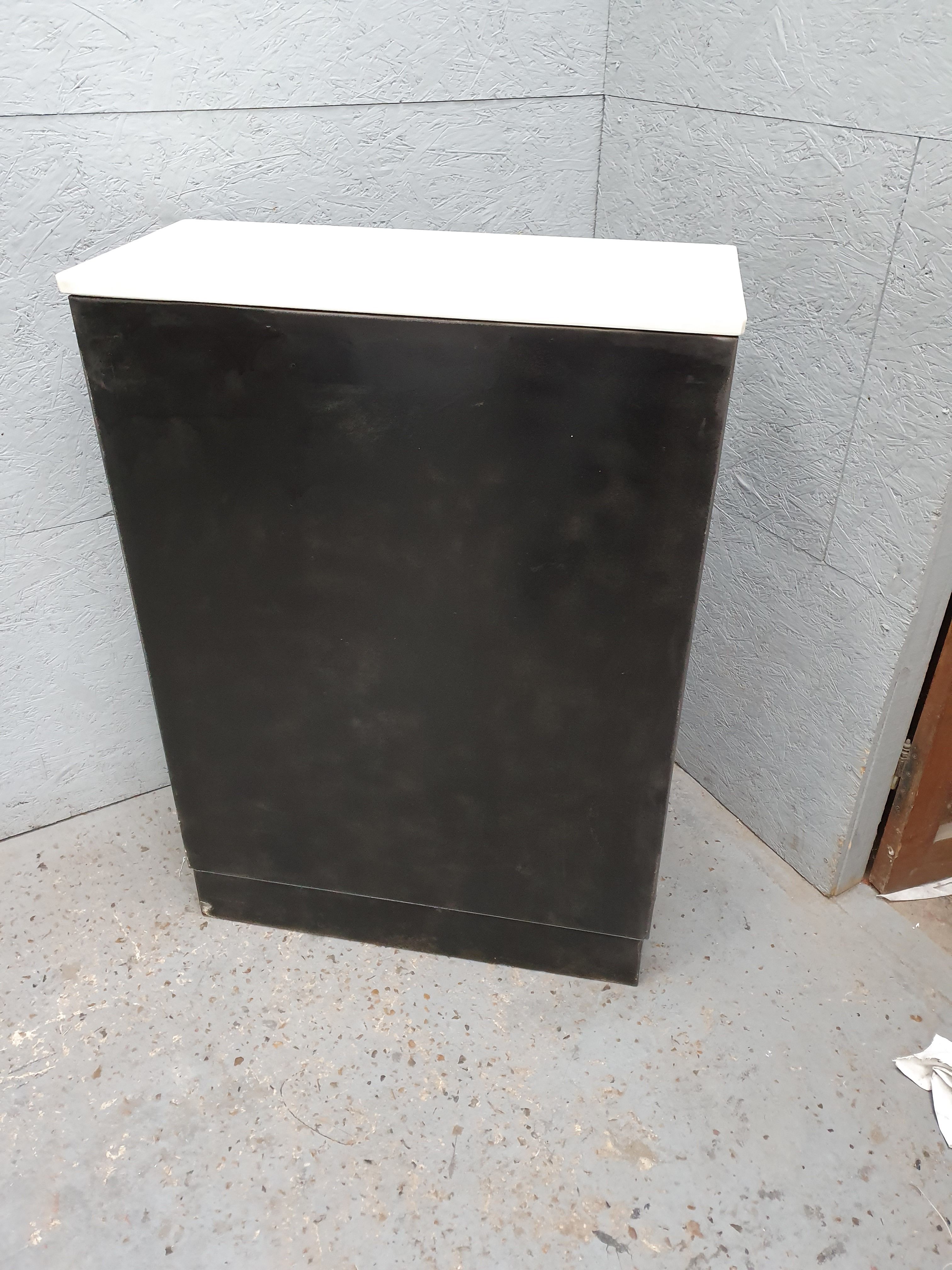 Dentist furniture 9 drawers and 3 doors patina graphoite on white marble