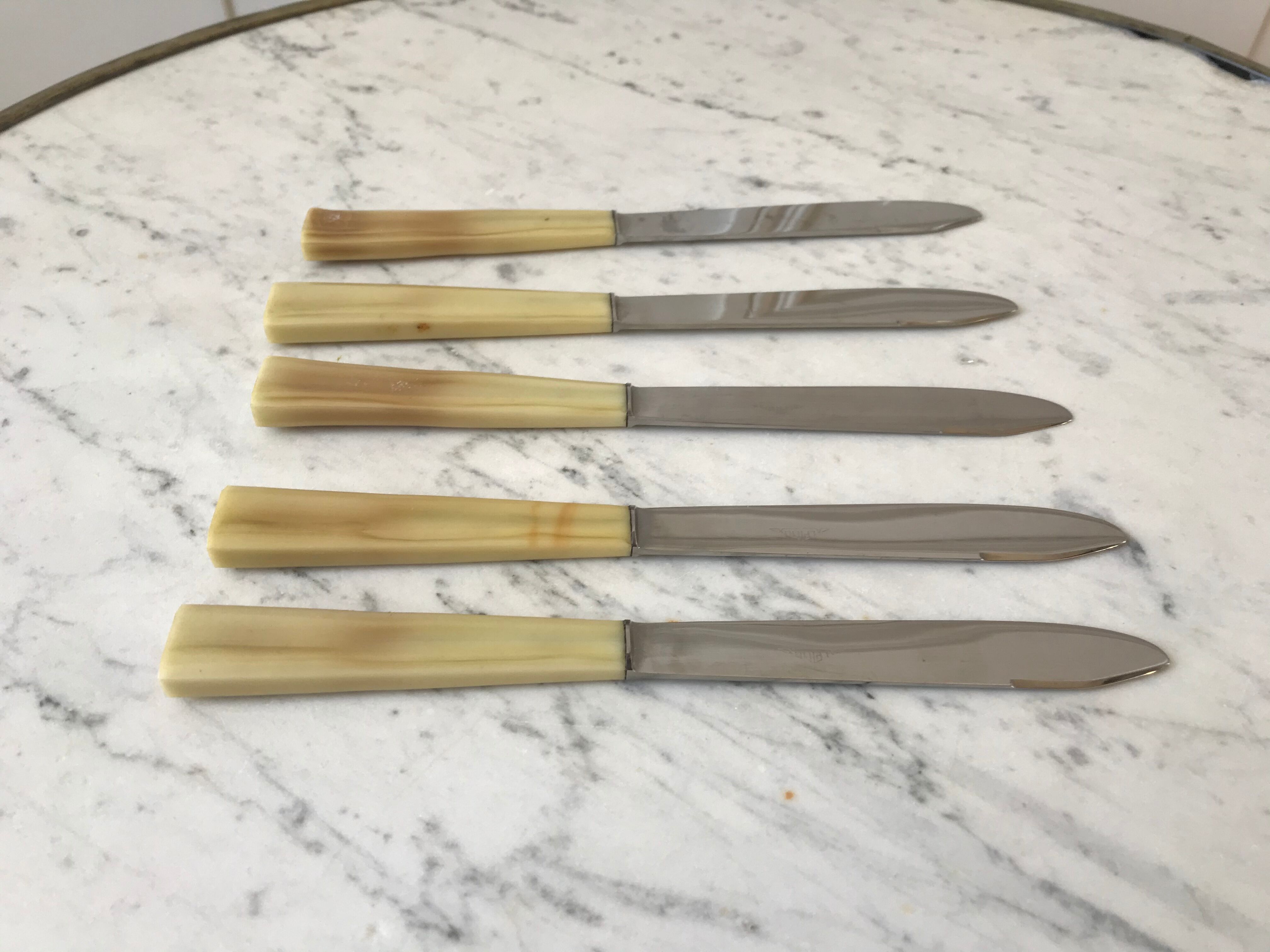 Set of 5 vintage 50s horn knives