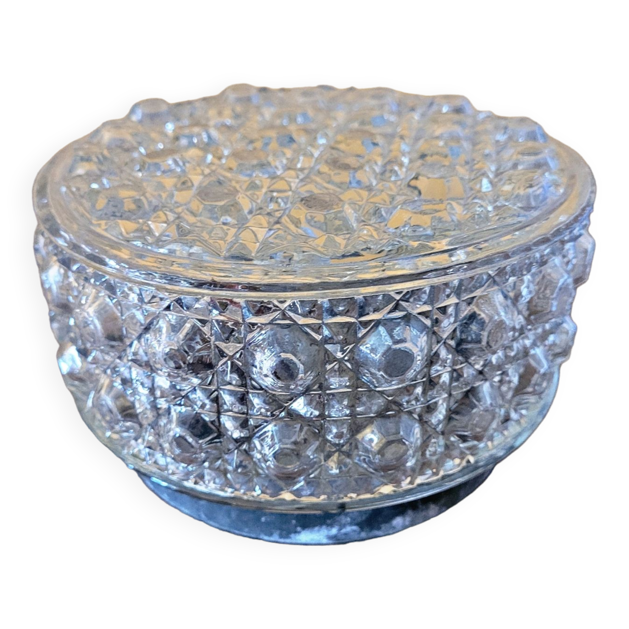 Wall lamp in molded glass