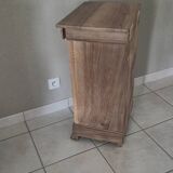 Small solid wood jam jar holder