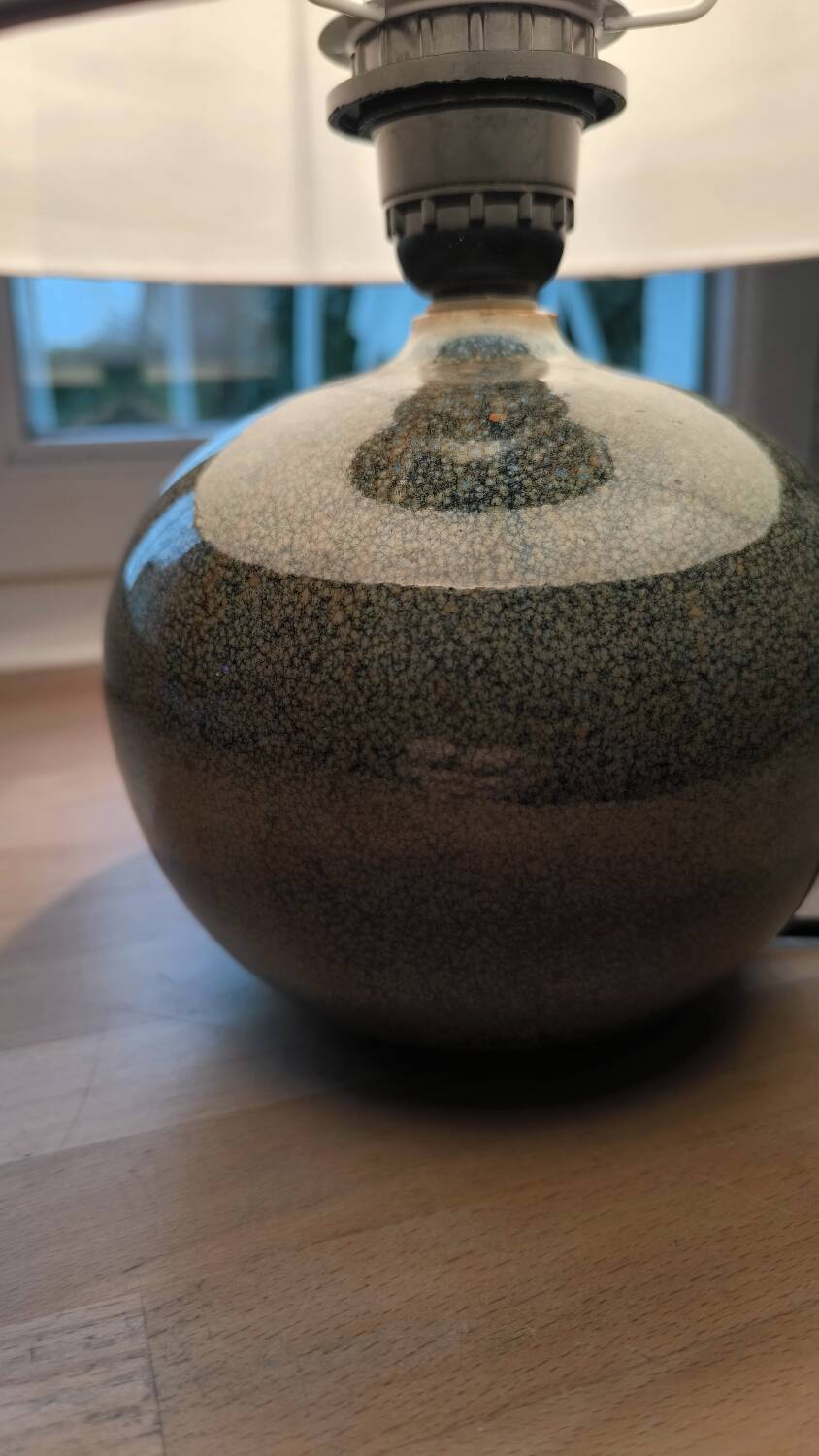 Table lamp in glazed stoneware