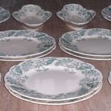 Longchamp's fee-making table service, 18-piece Lilas 1900 model