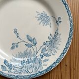 Set of 2 old flat plates