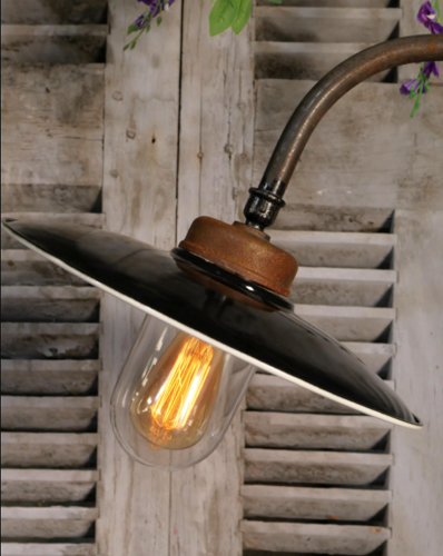 Lampe de cour col de cygne  traditionnelle