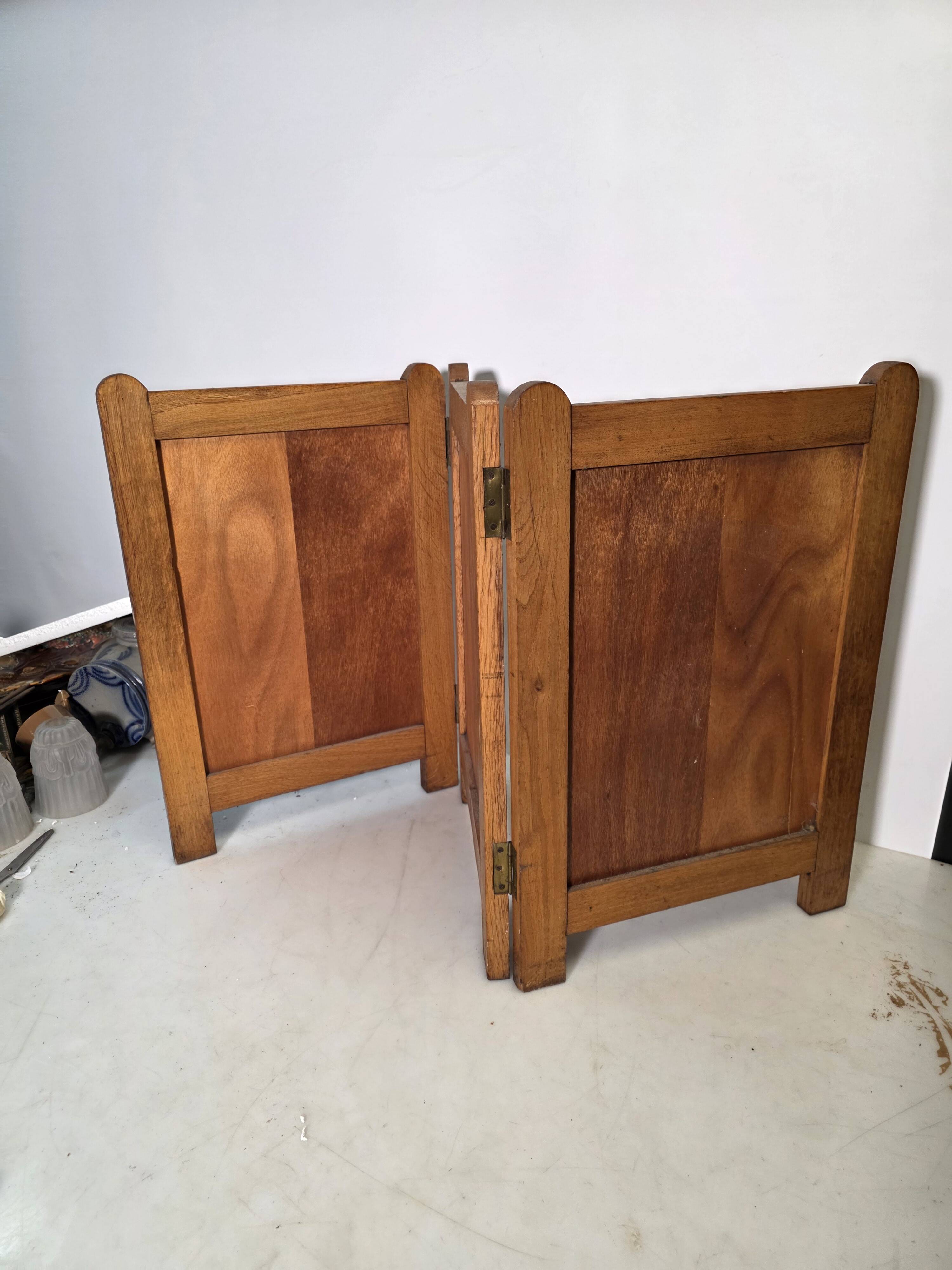 Old oak three-panel fire screen
