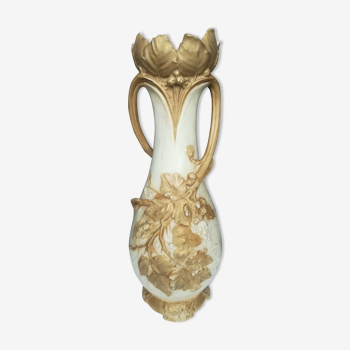 Vase art nouveau Royal Dux en porcelaine