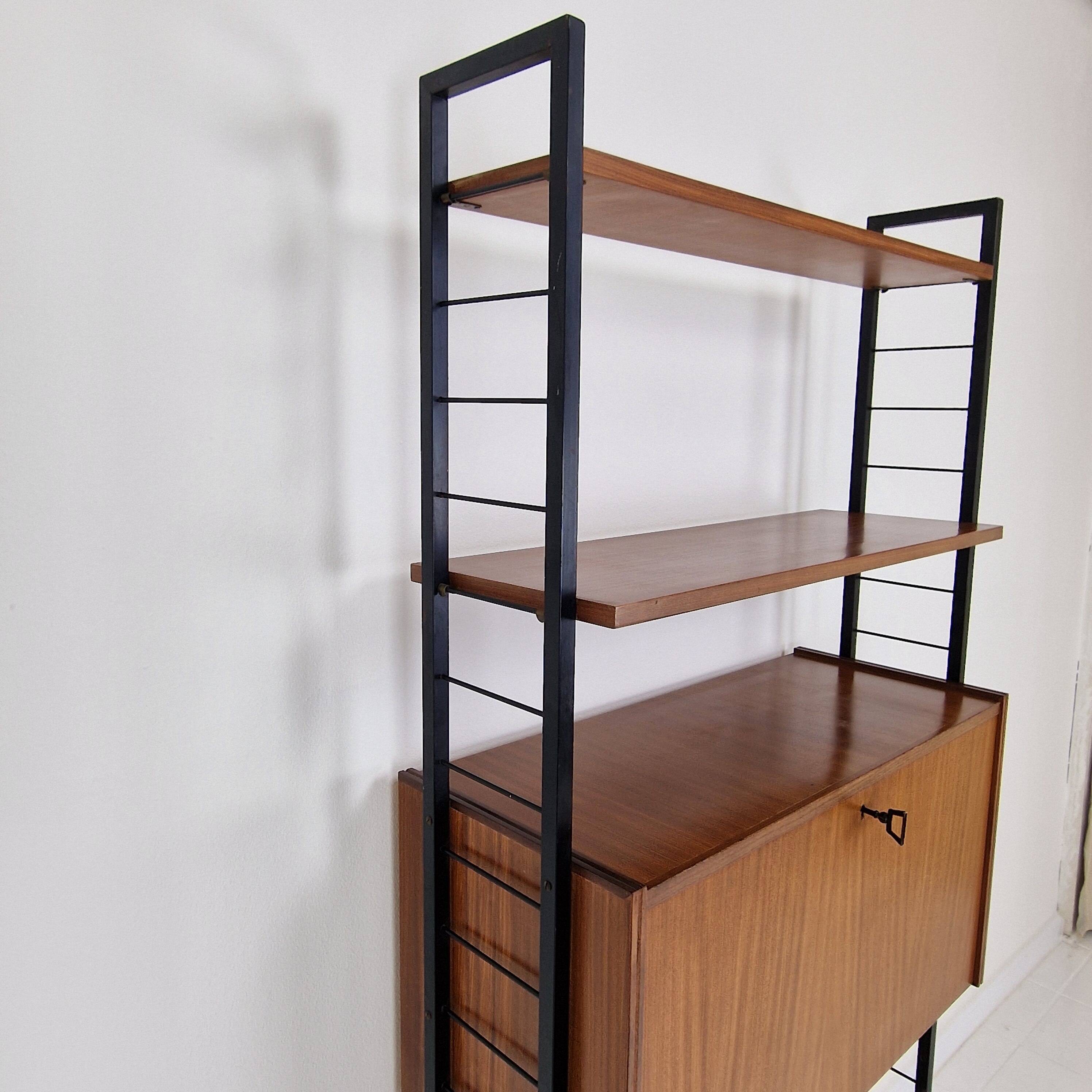 Italian Free Standing Teak Shelving Unit, 1950's