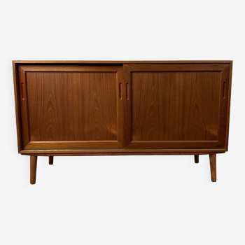 Mid-length Scandinavian vintage teak sideboard, 1960s