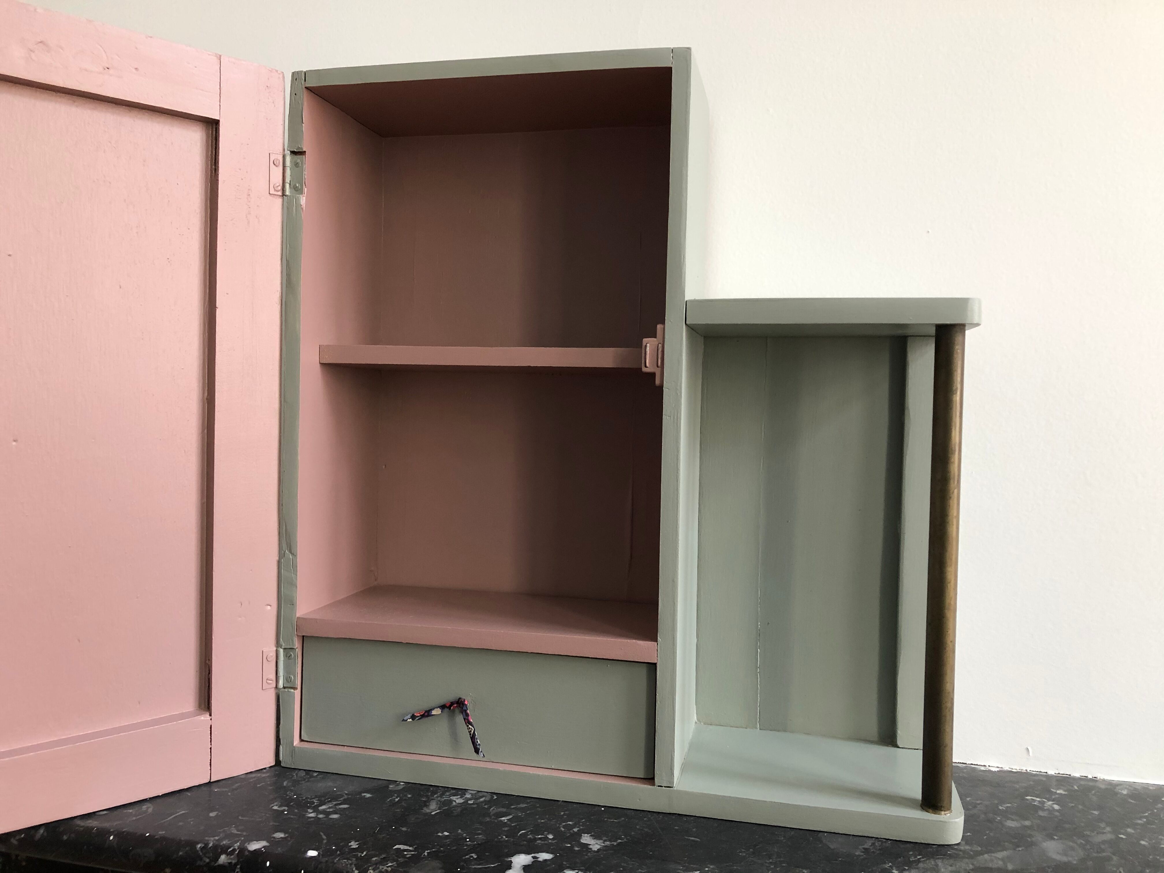 Art deco toilet cabinet to hang