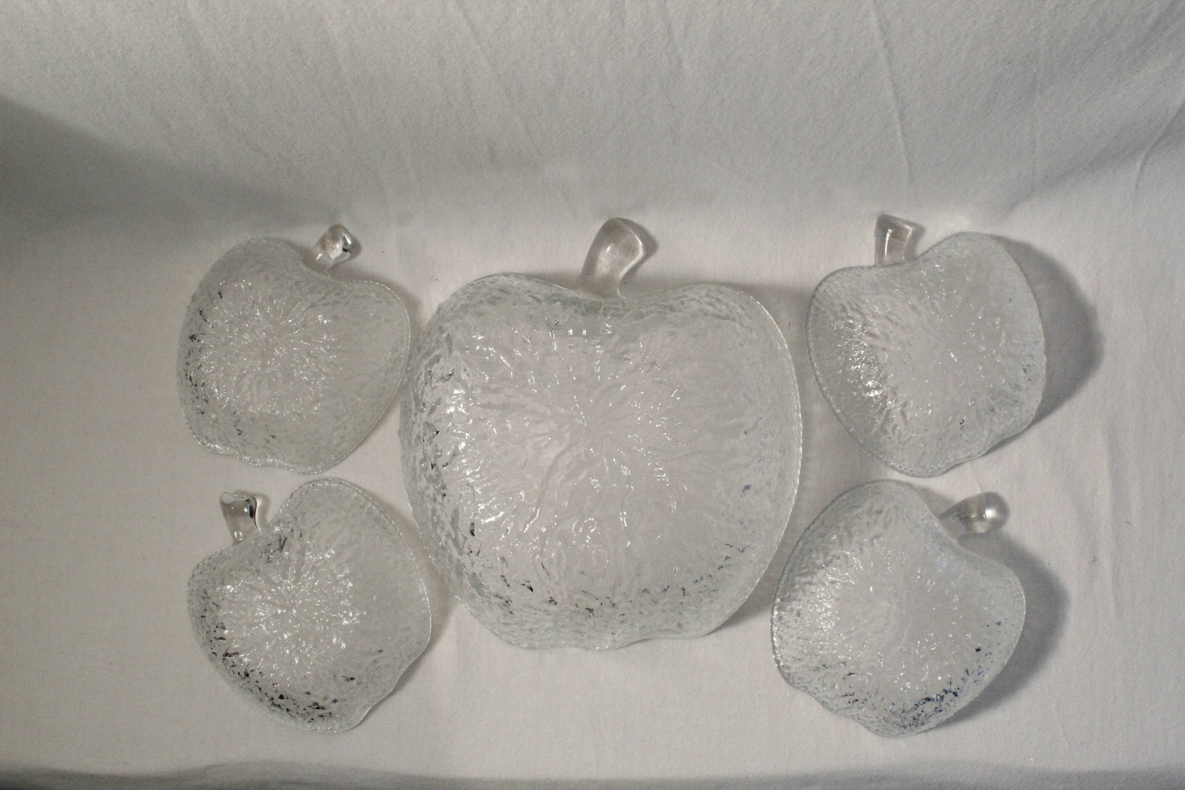 Salad bowl & 4 dessert cups, apple shape in clear glass