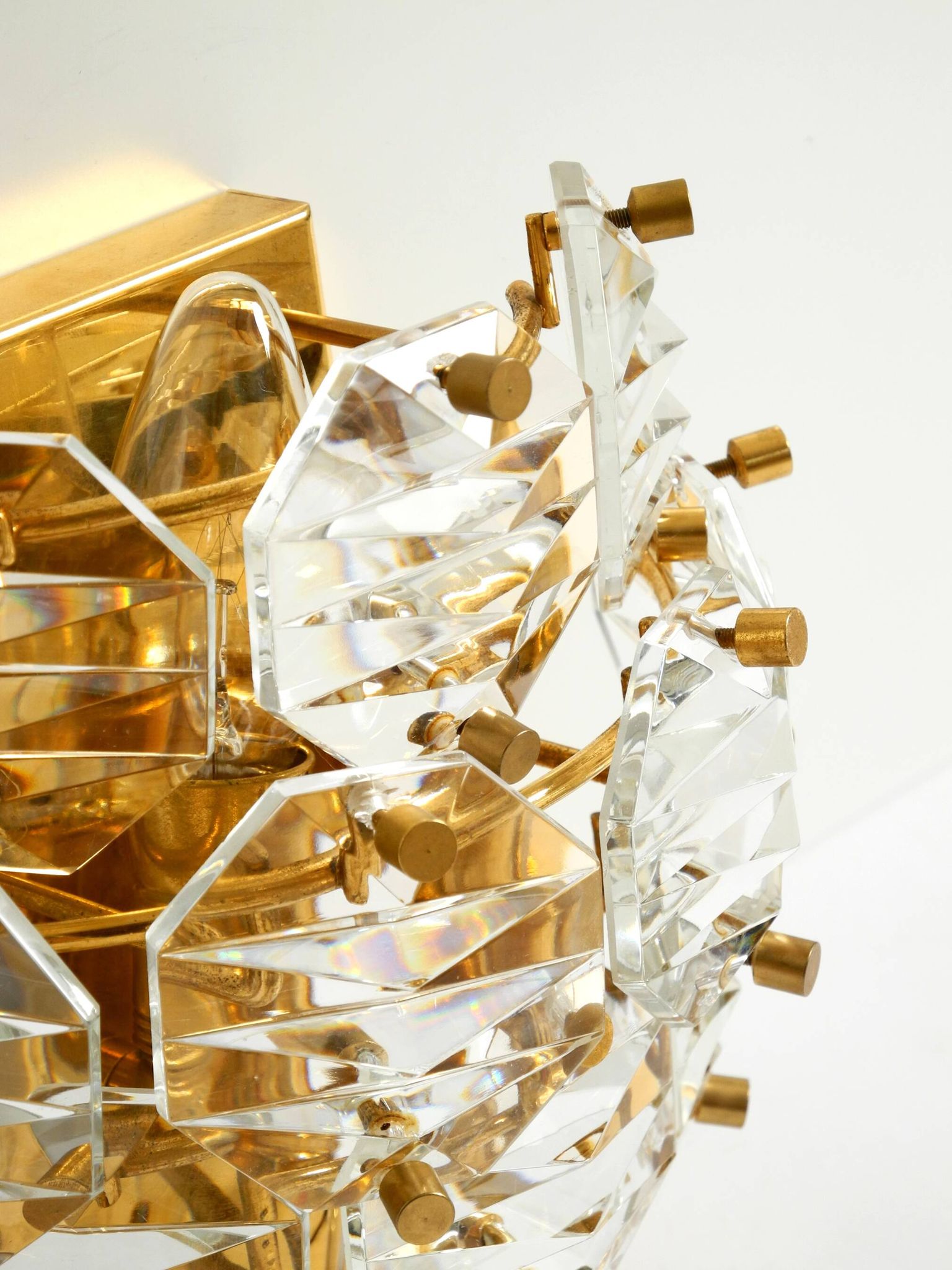 Beautiful original 1960s Kinkeldey crystal glass and brass wall lamp