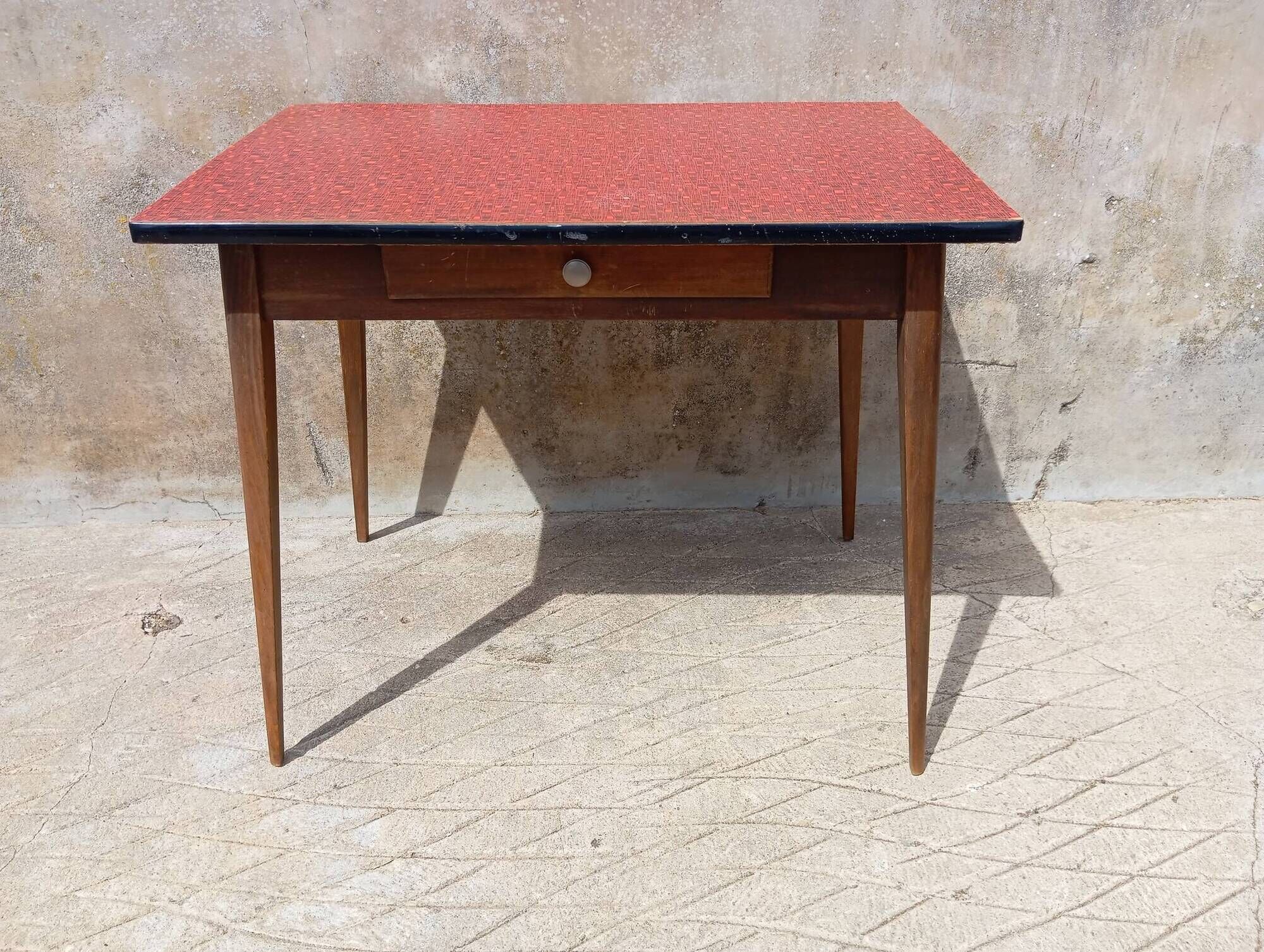 Formica table