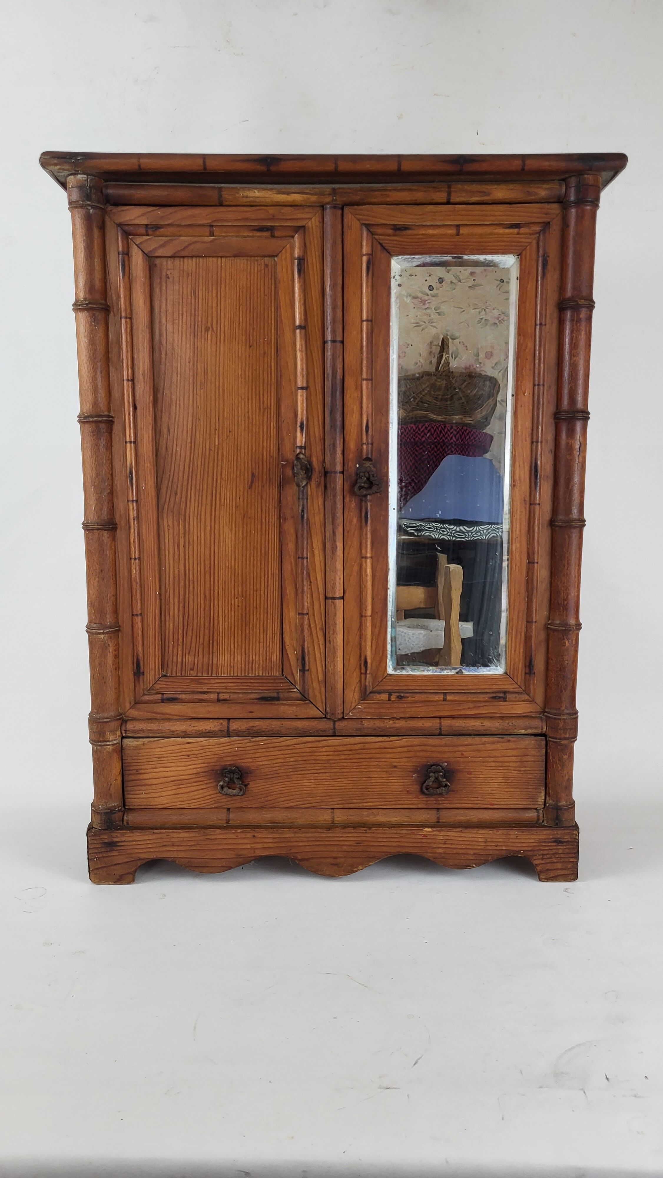 H.61 wood doll cabinet bamboo way