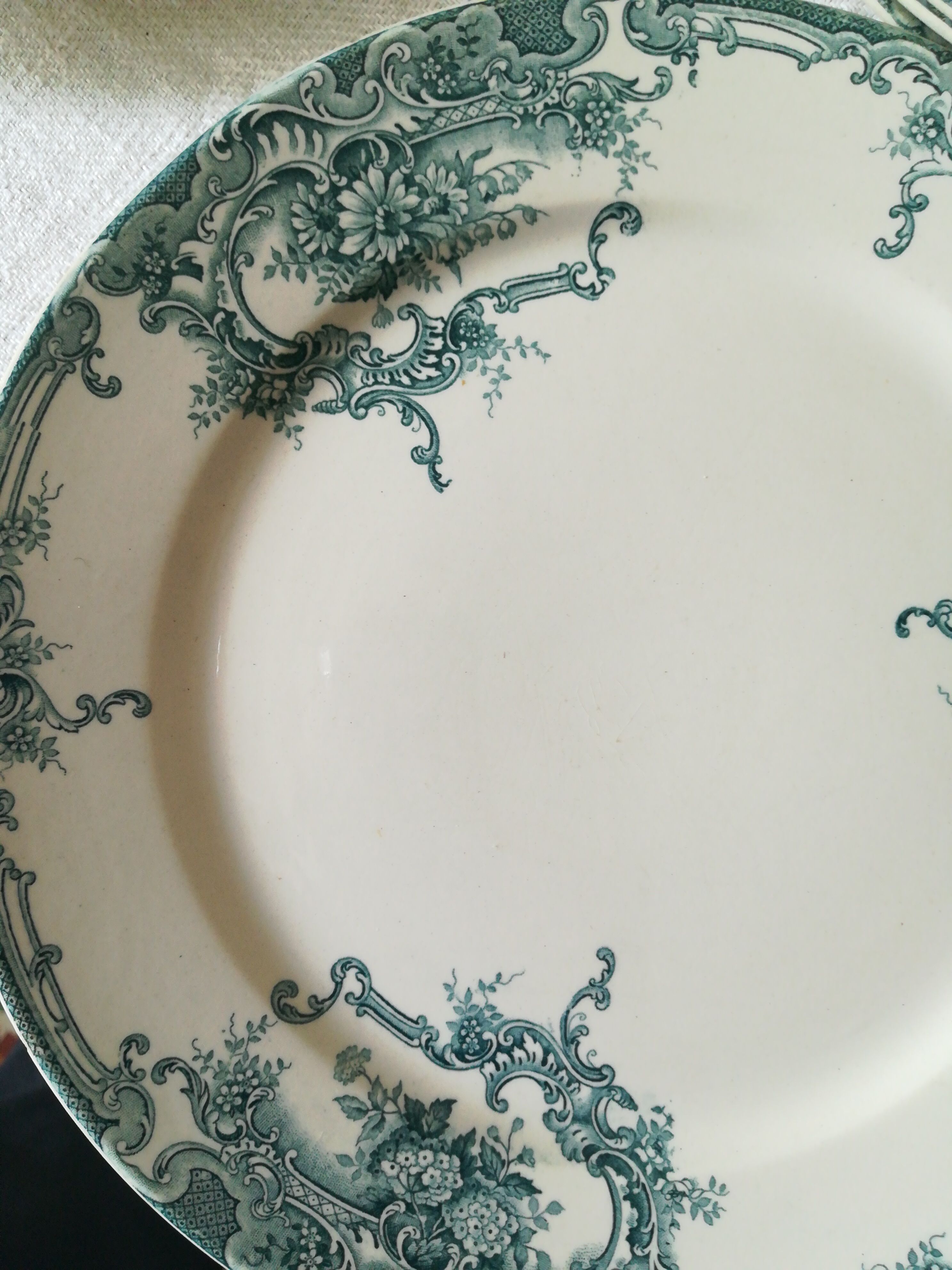 Ensemble d'assiettes terre de fer