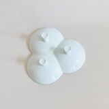 Tray on porcelain stand