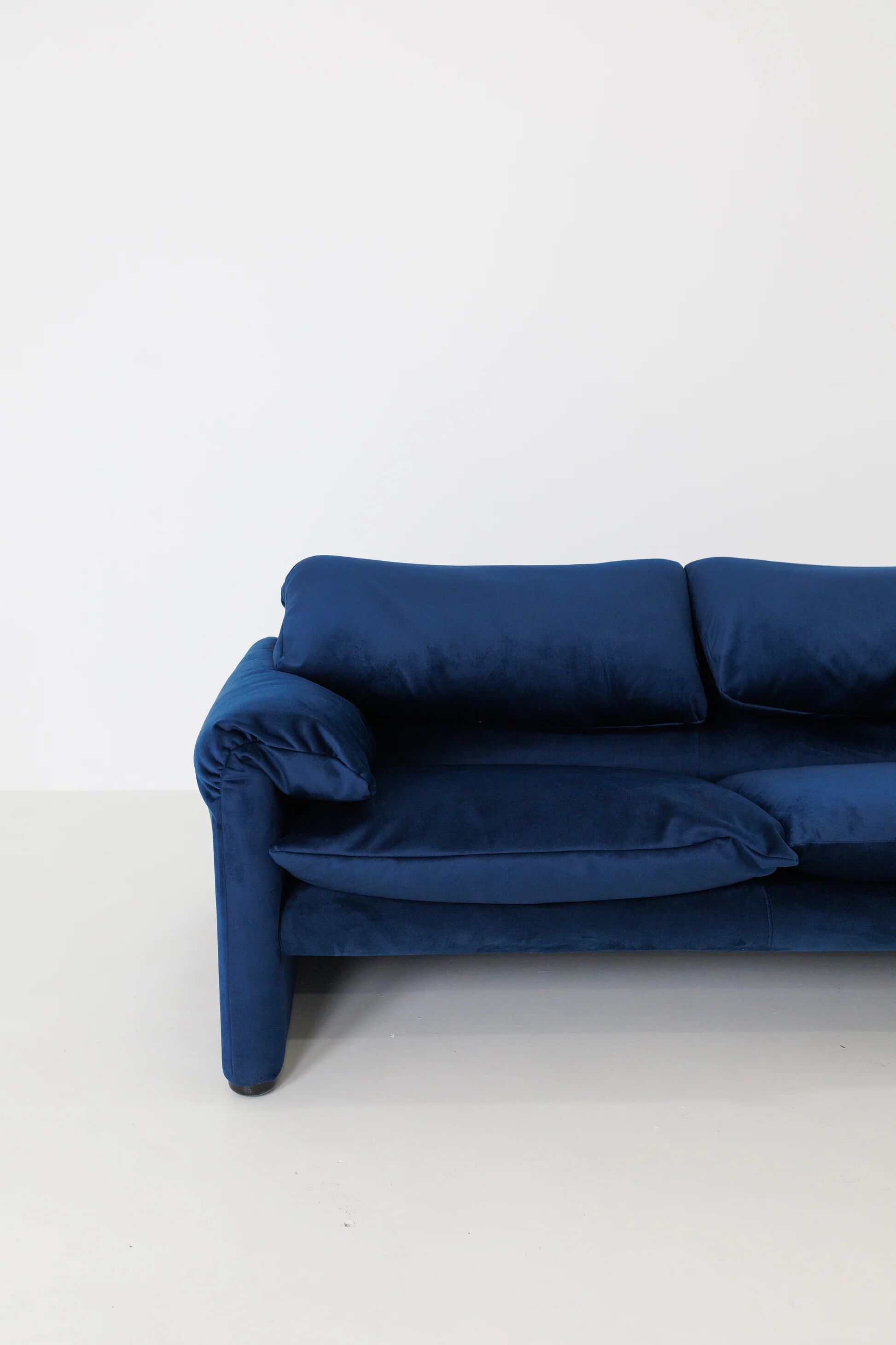 Vintage Maralunga sofa by Vico Magistretti for Cassina, Italy 70s