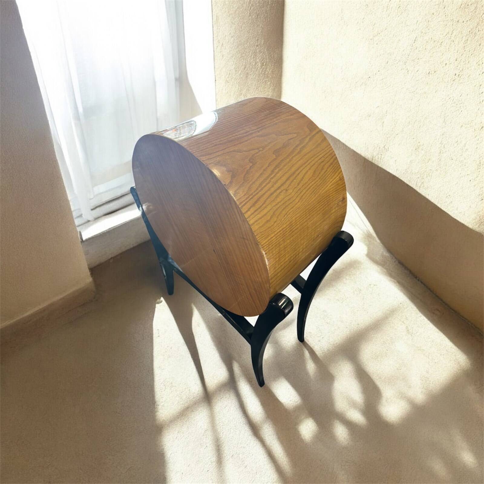 Commode artisanale de style Art déco en palissandre et loupe d’orme