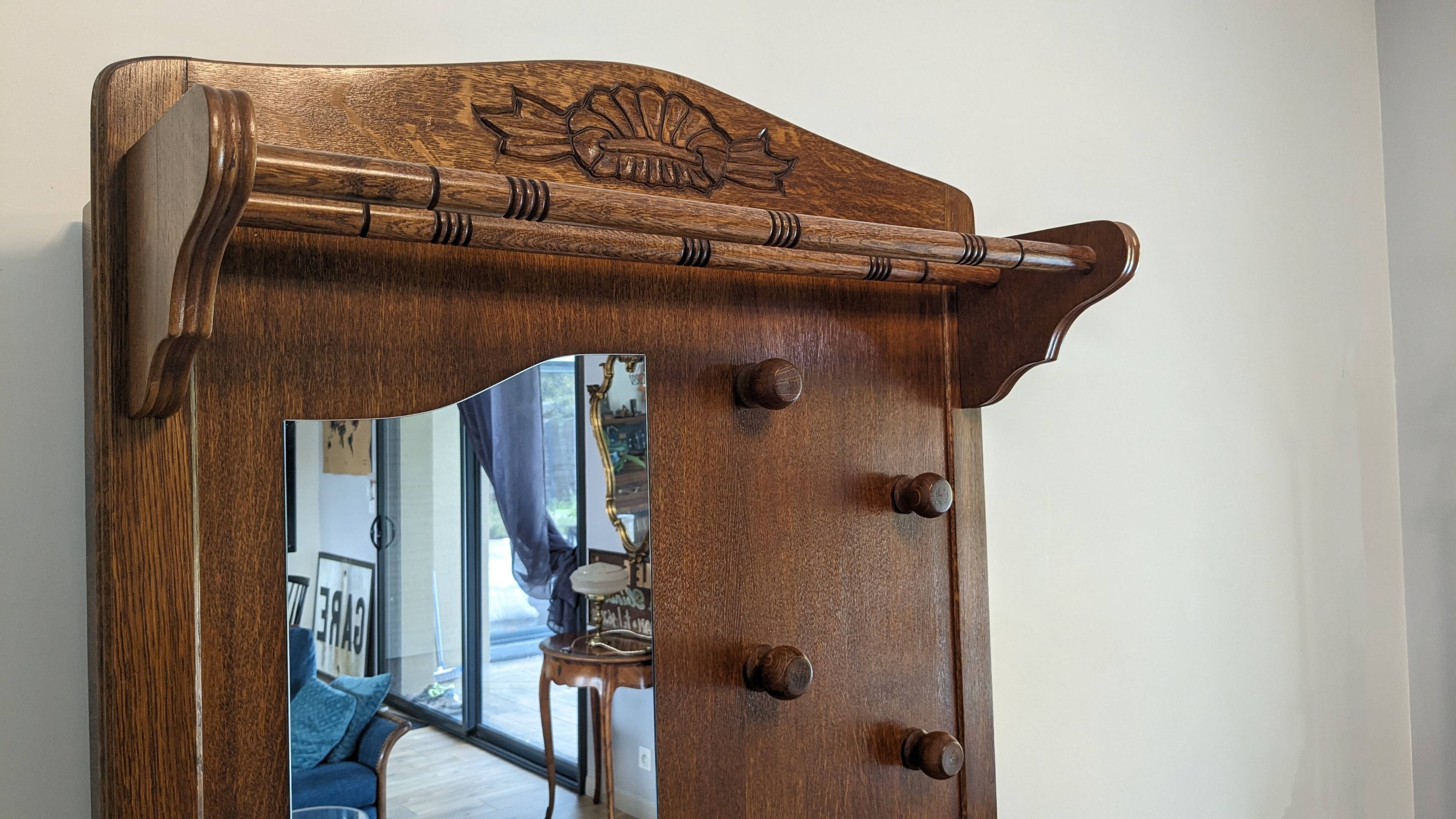 Solid wood opening entrance cabinet