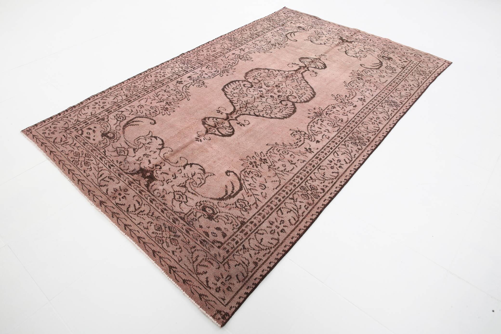 Tapis Vintage Kilim Rose Poudré Motifs Anatoliens, 176x282