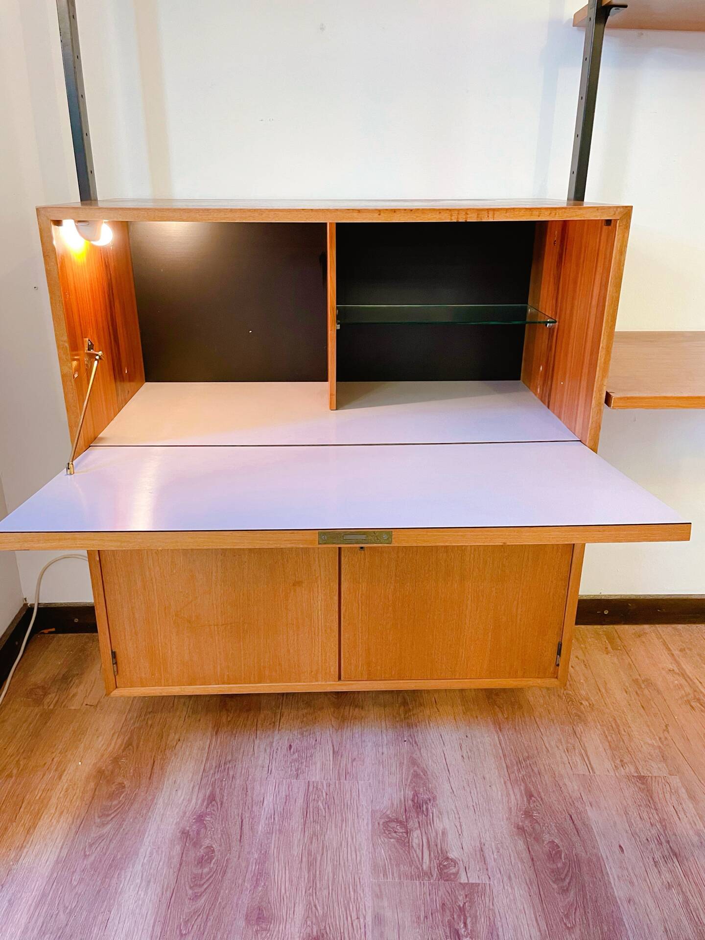 Wall unit wall library + desk Van den Berghe-Pauvers