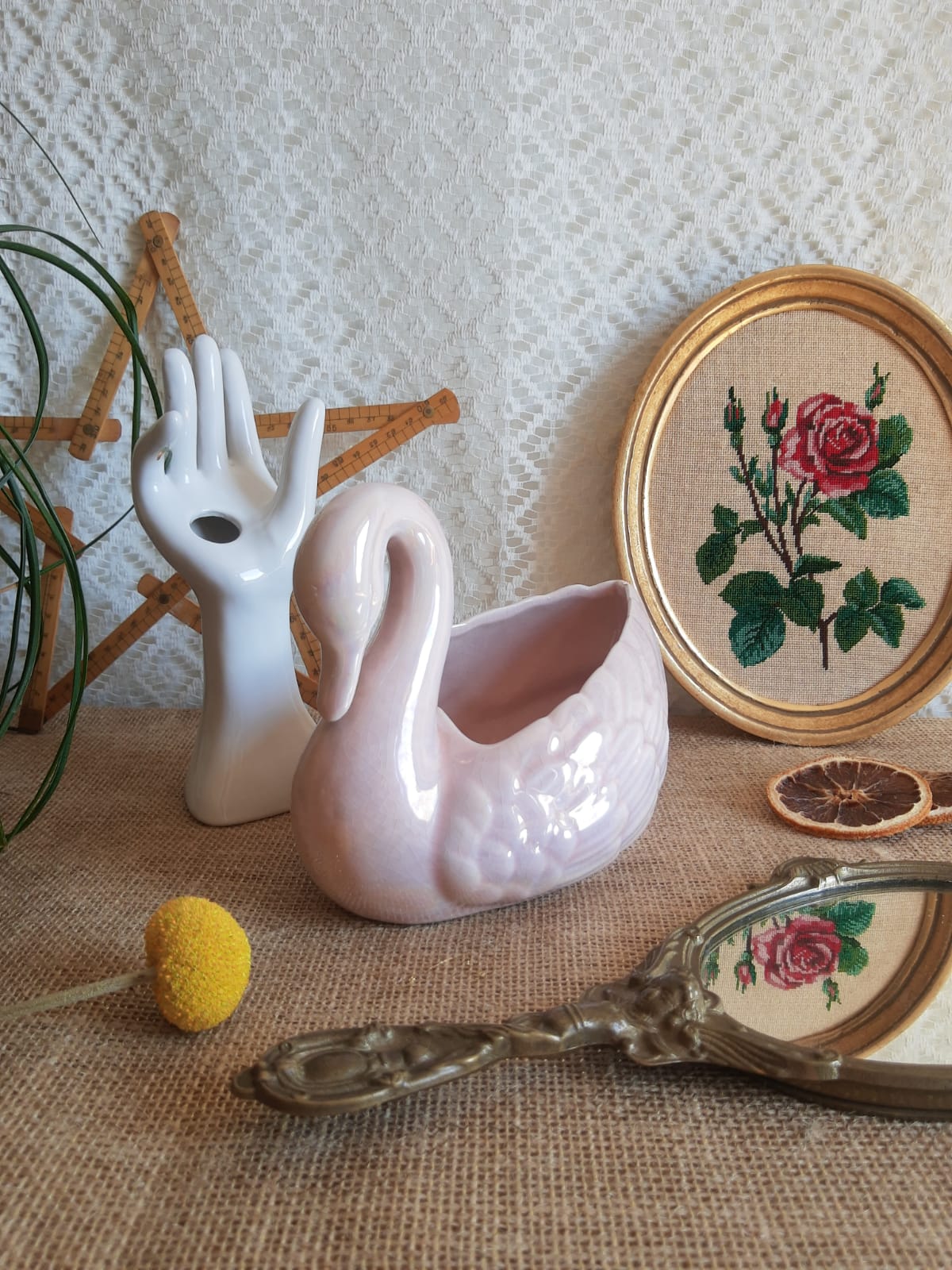 Sia Vintage Pink Pearl Swan Shaped Planter