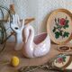 Cache pot en forme de cygne nacré rose sia vintage