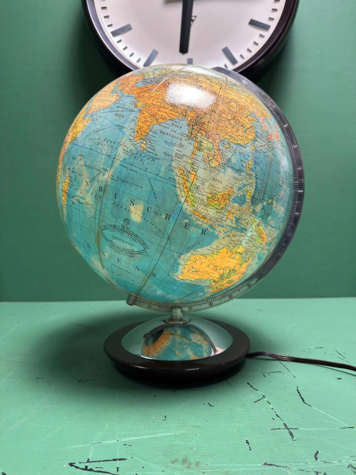Vintage 1960s German Columbus Duo Glass Globe Lamp