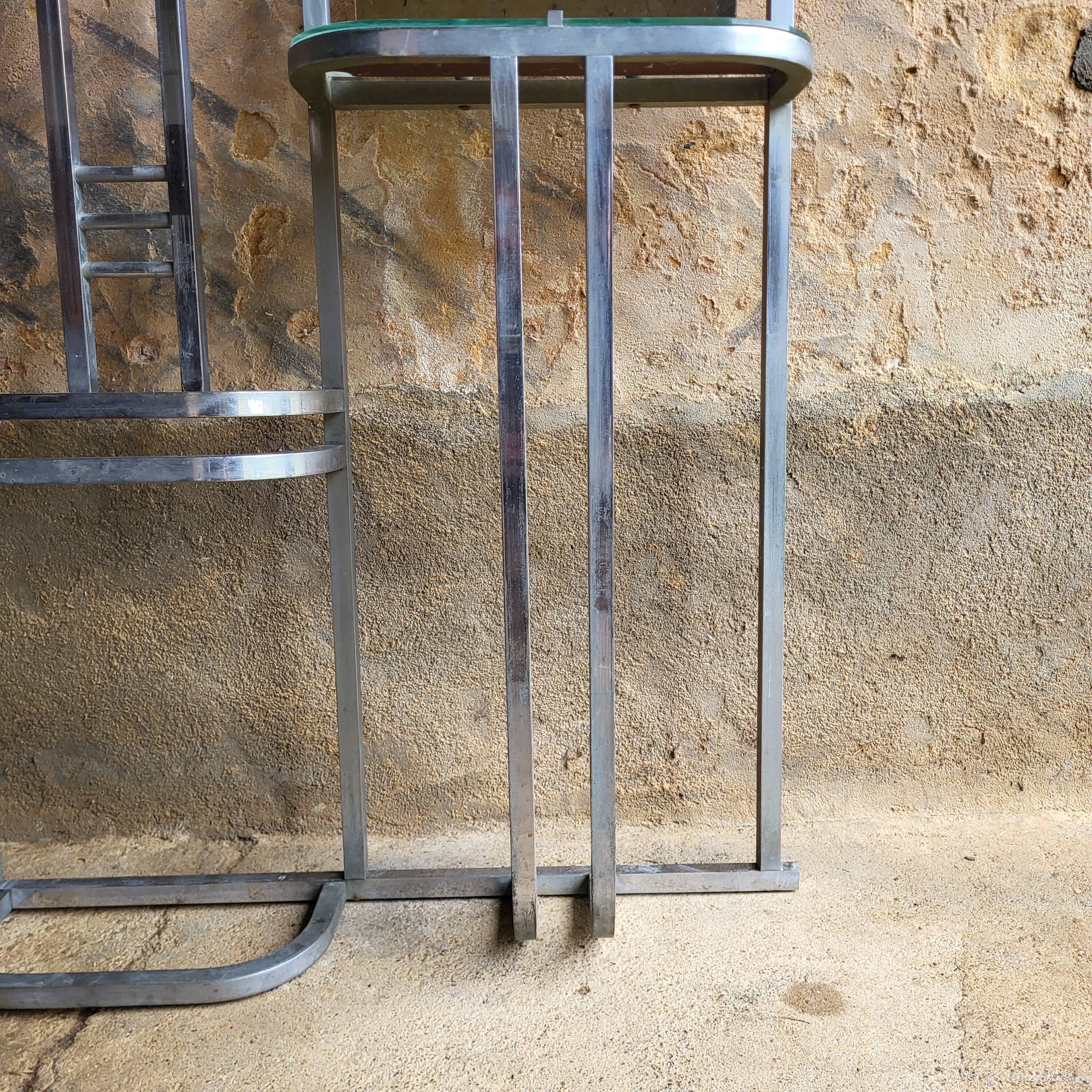 Entrance hall / Coat rack