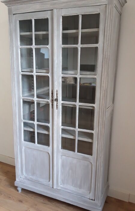 Grey glass cabinet