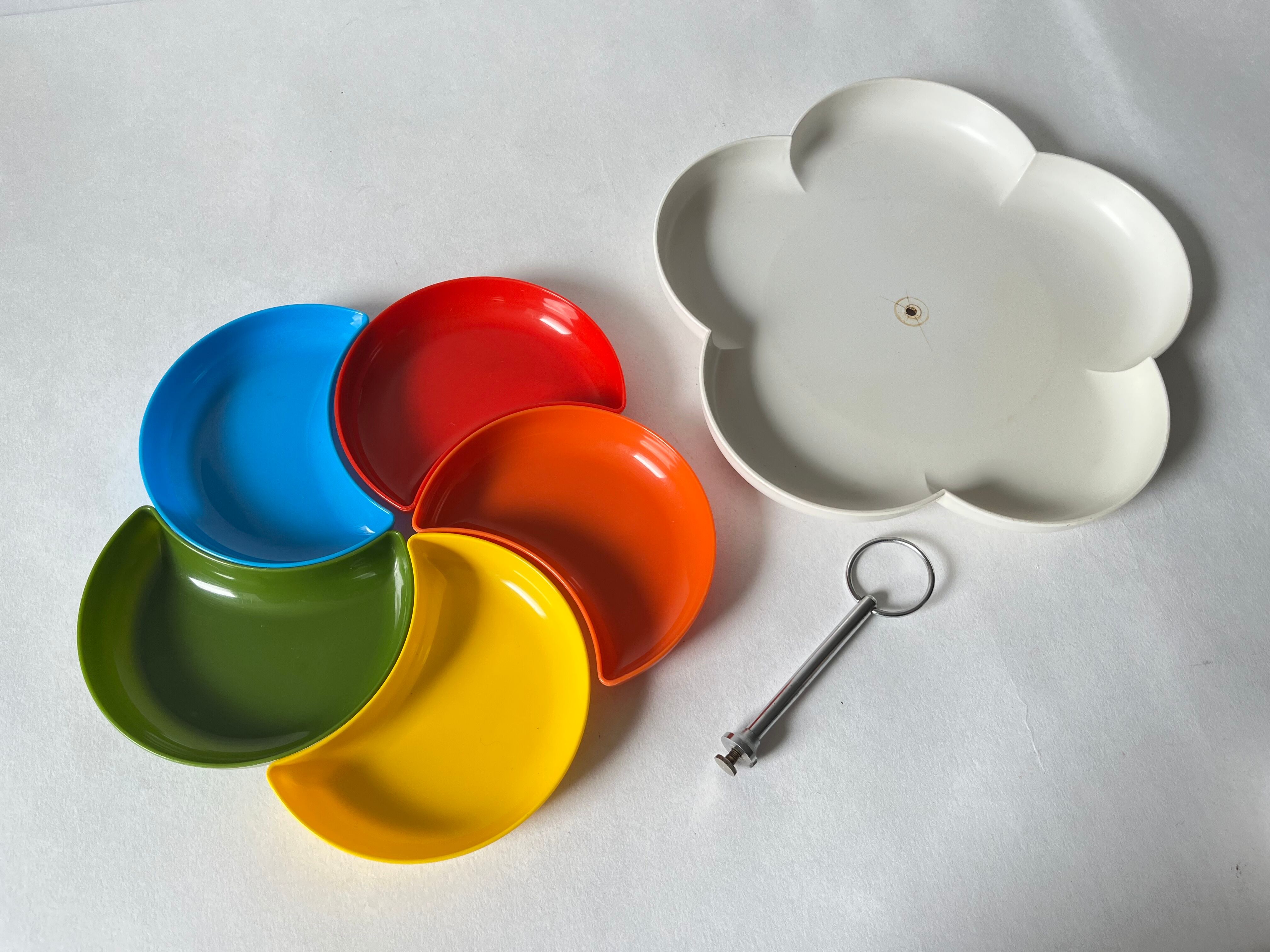 Vintage flower aperitif tray