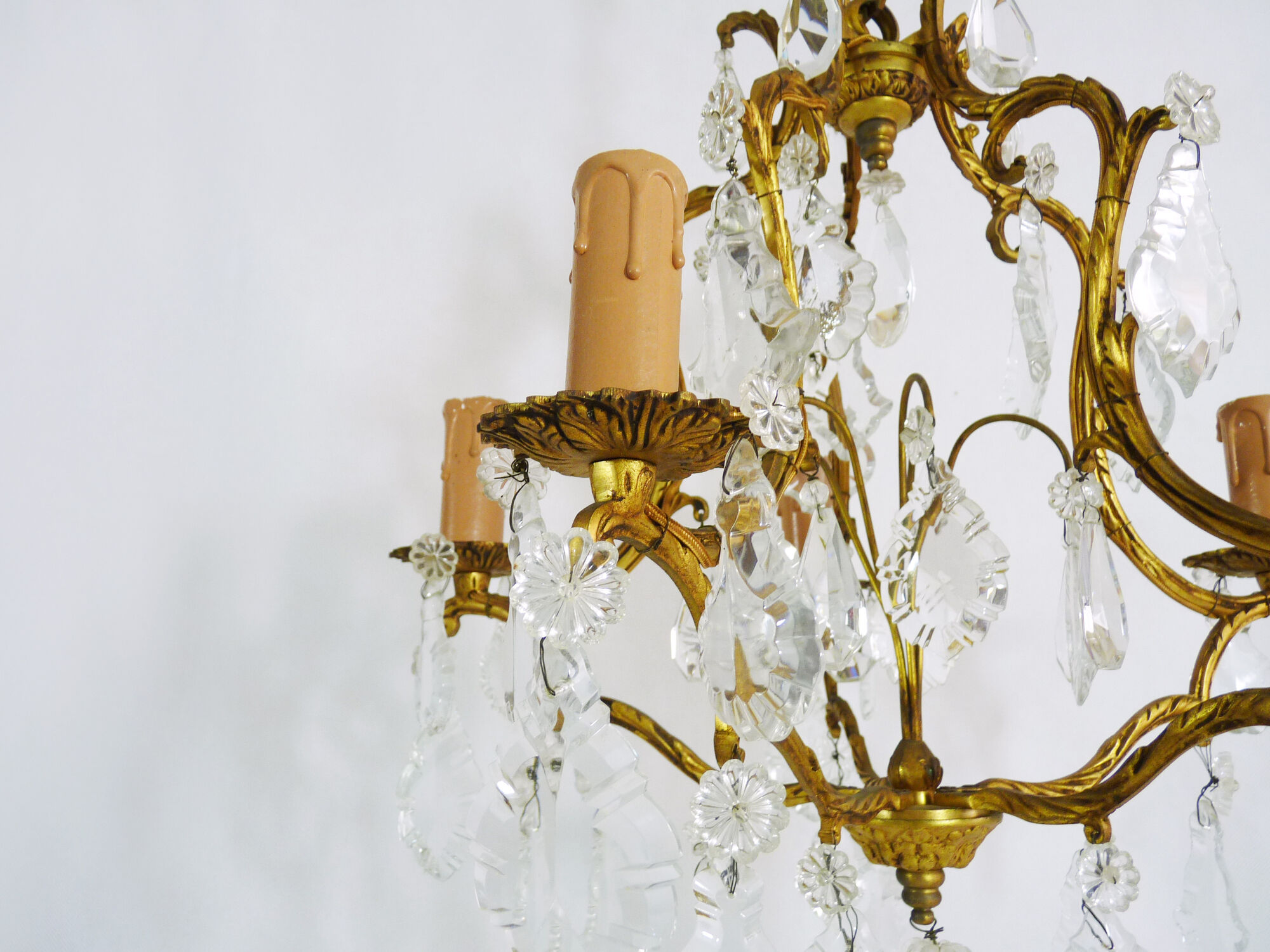Bronze cage chandelier and glass stamps, at 5 lights. Year 50 60