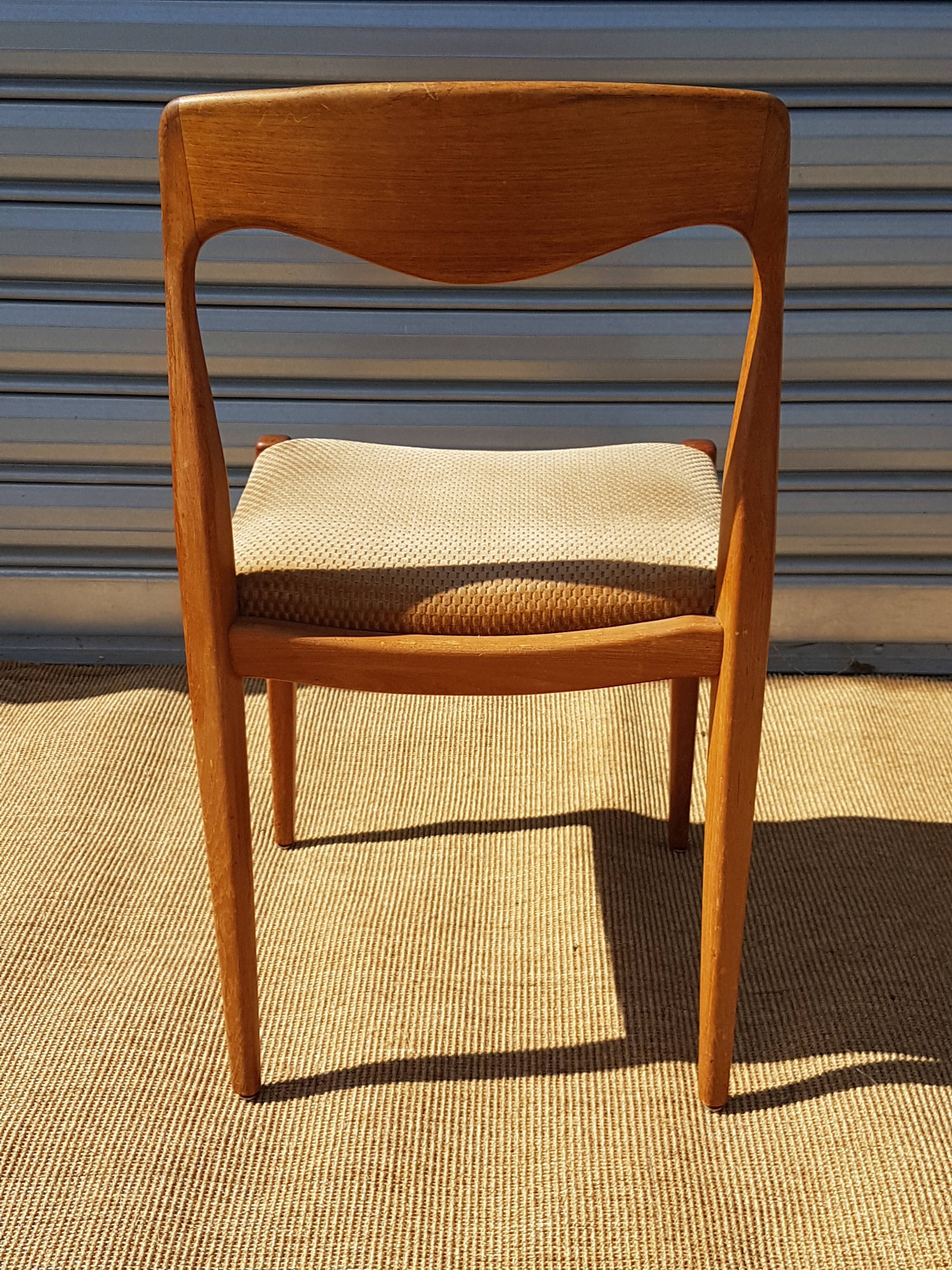 Suite of five Scandinavian chairs Roche Bobois