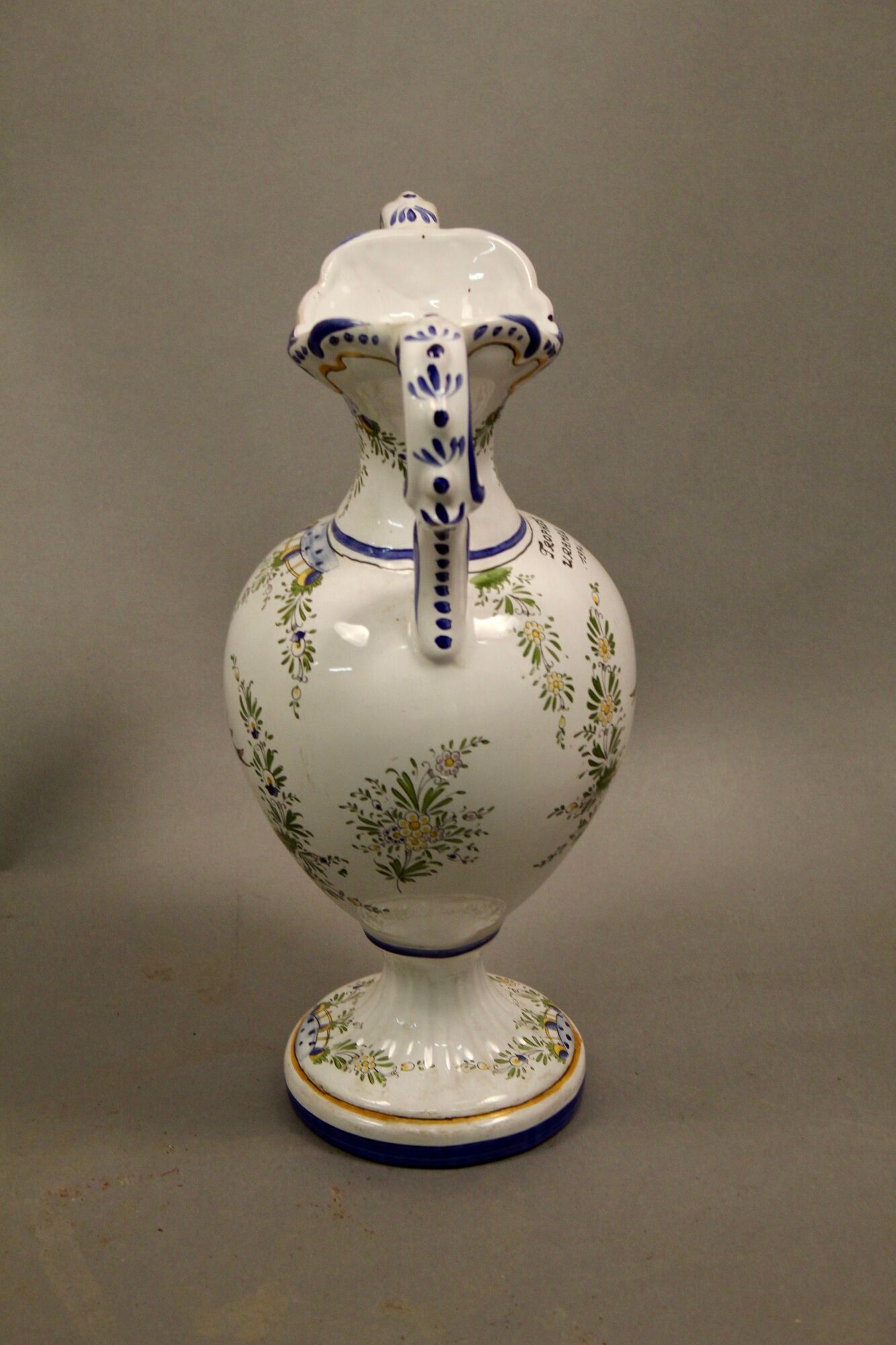 Vase form balustre faiencerie of art of Angoulême le Renoleau