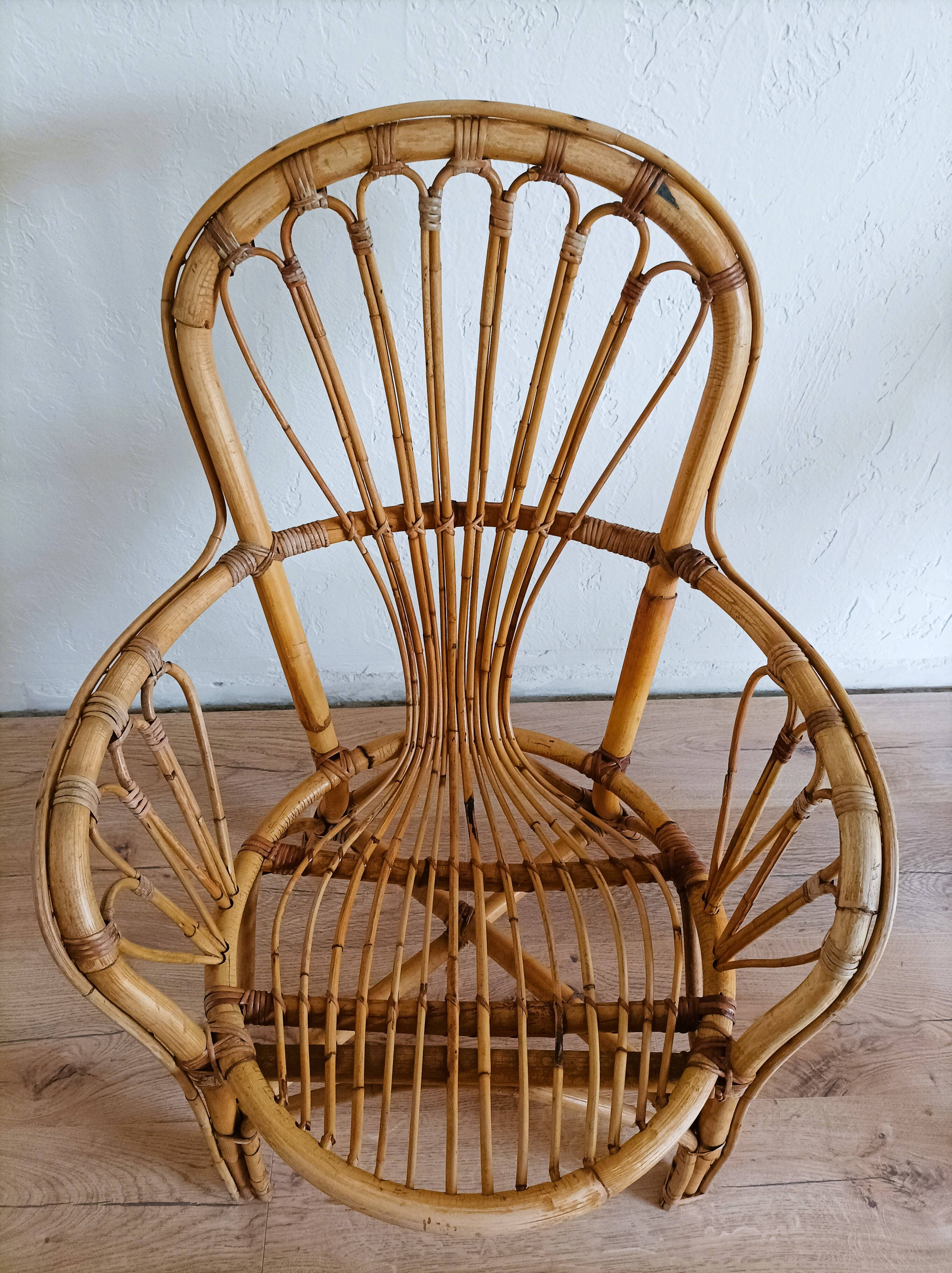 Rattan armchairs and table