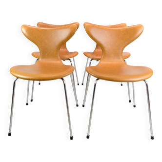Lot de 4 chaises de salle à manger modèle 3108 Lily/Seagull en cuir cognac Elegance par Arne Jacobsen