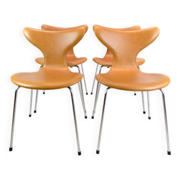 Set Of 4 Dining Chairs Model 3108 Lily/Seagull Made In Cognac Elegance Leather By Arne Jacobsen