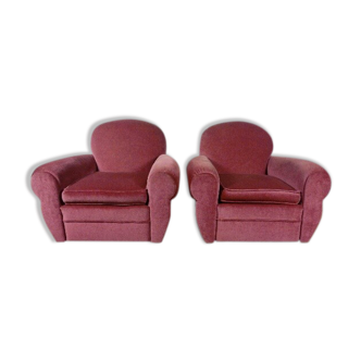 Paire de fauteuils club en velours framboise