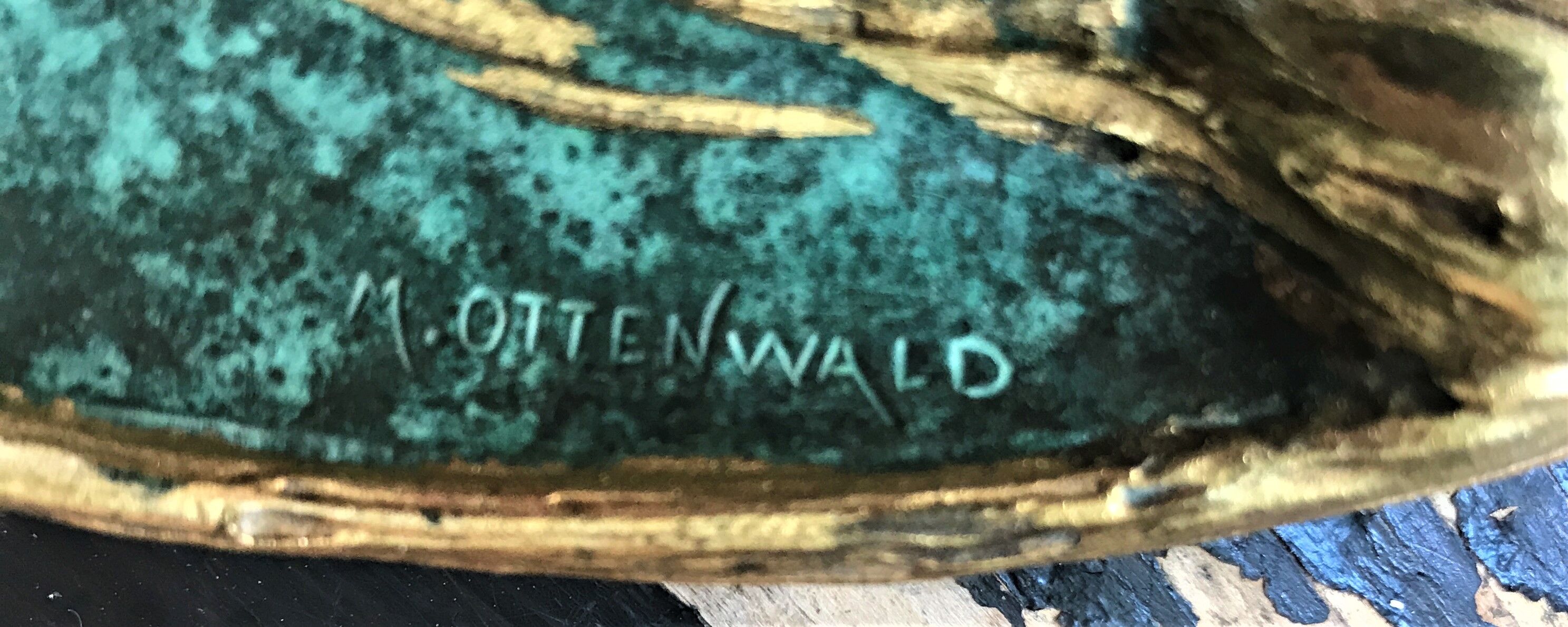 Ottenwald bronze circular pocket