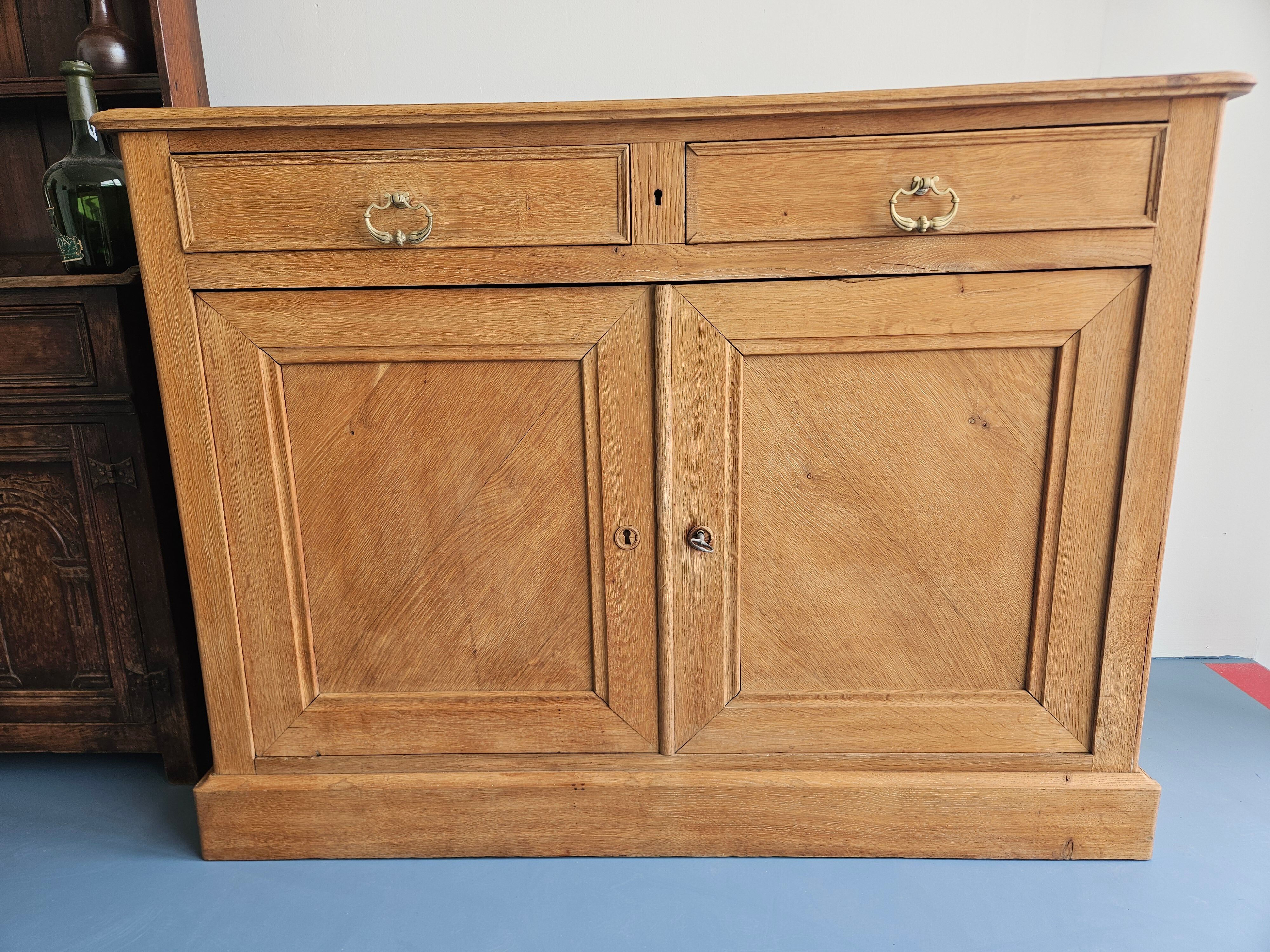 Buffet bois aerogommé et restauré