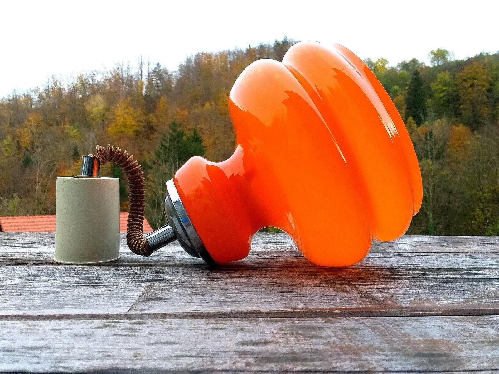 Suspension mid-century