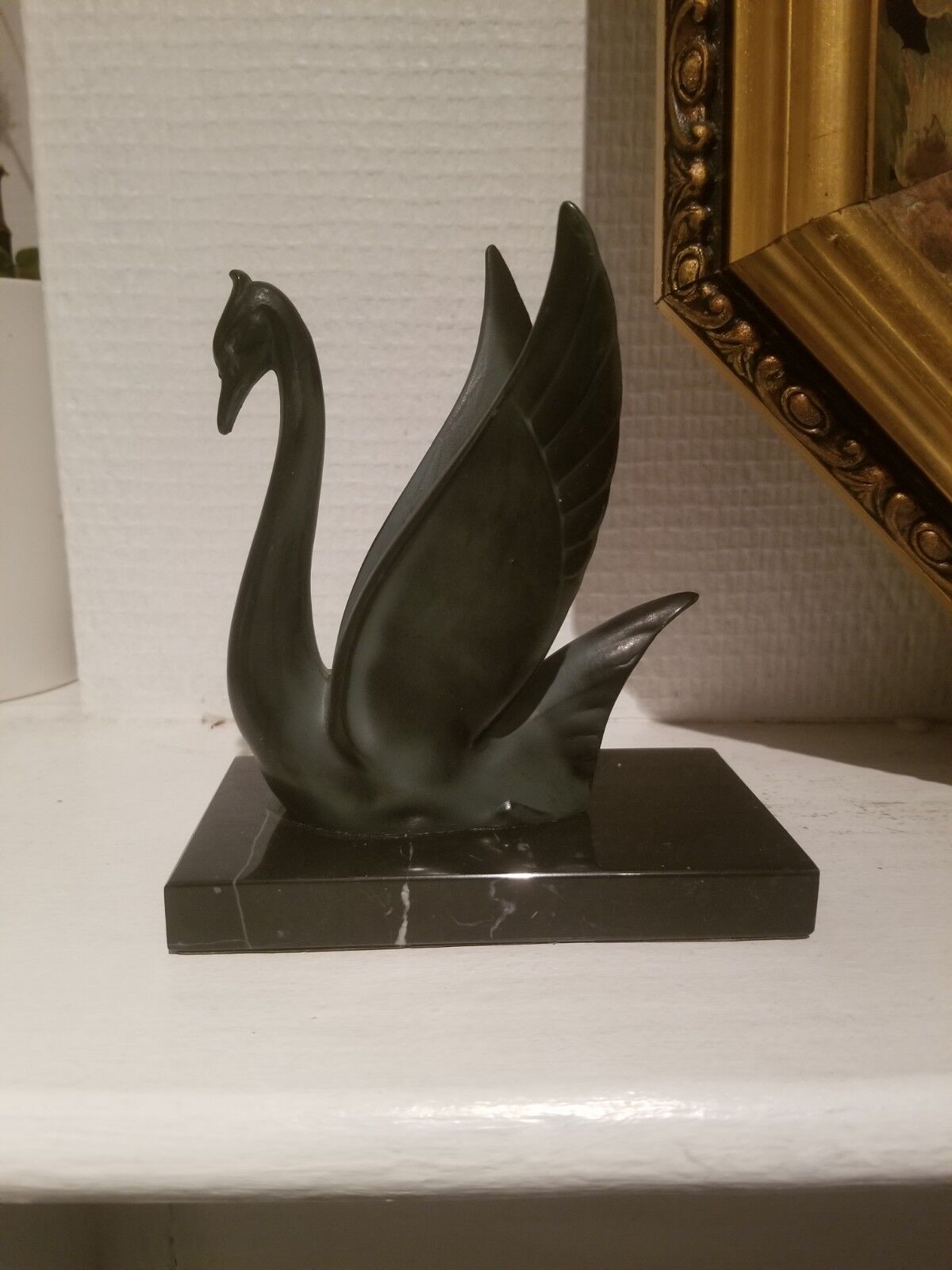 Greenhouse book swan in art deco regulation
