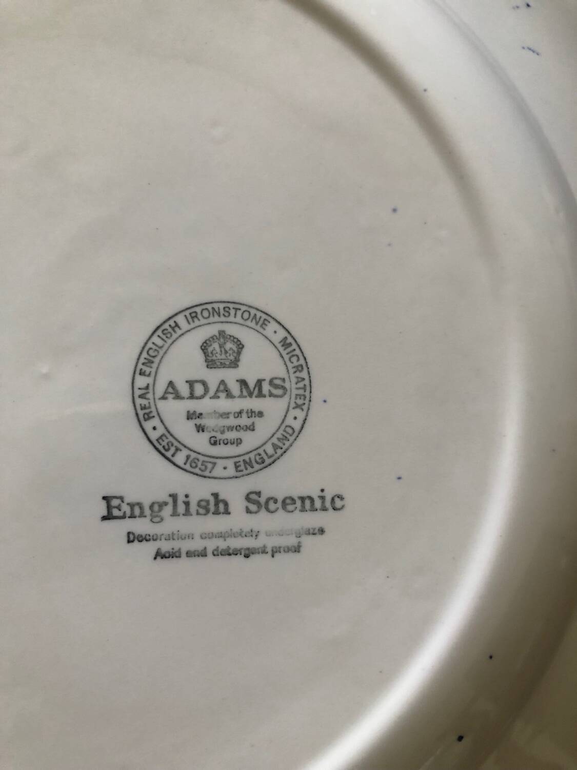 Blue English service sold in 1 lot