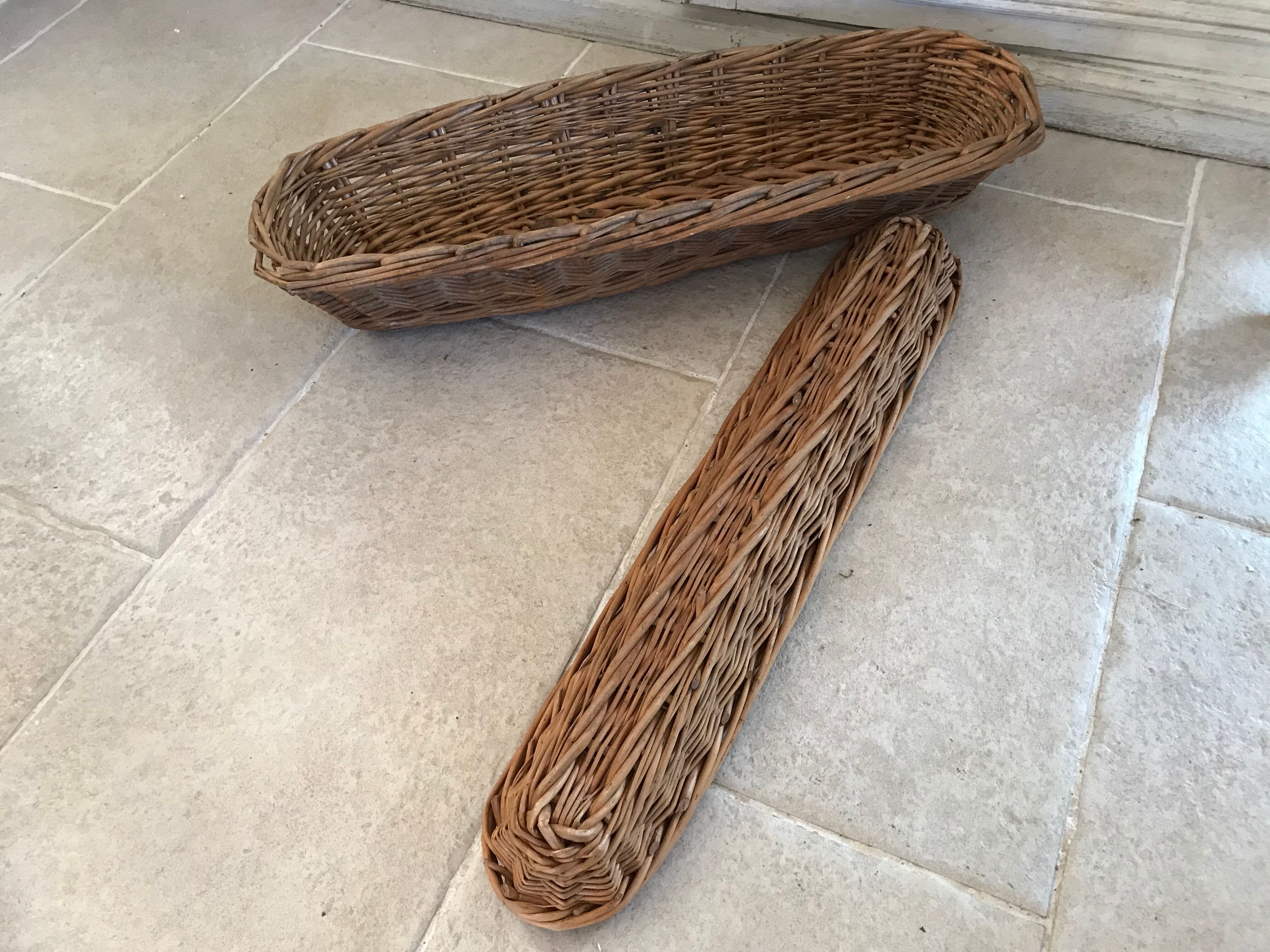 Bread baskets and vintage baguettes