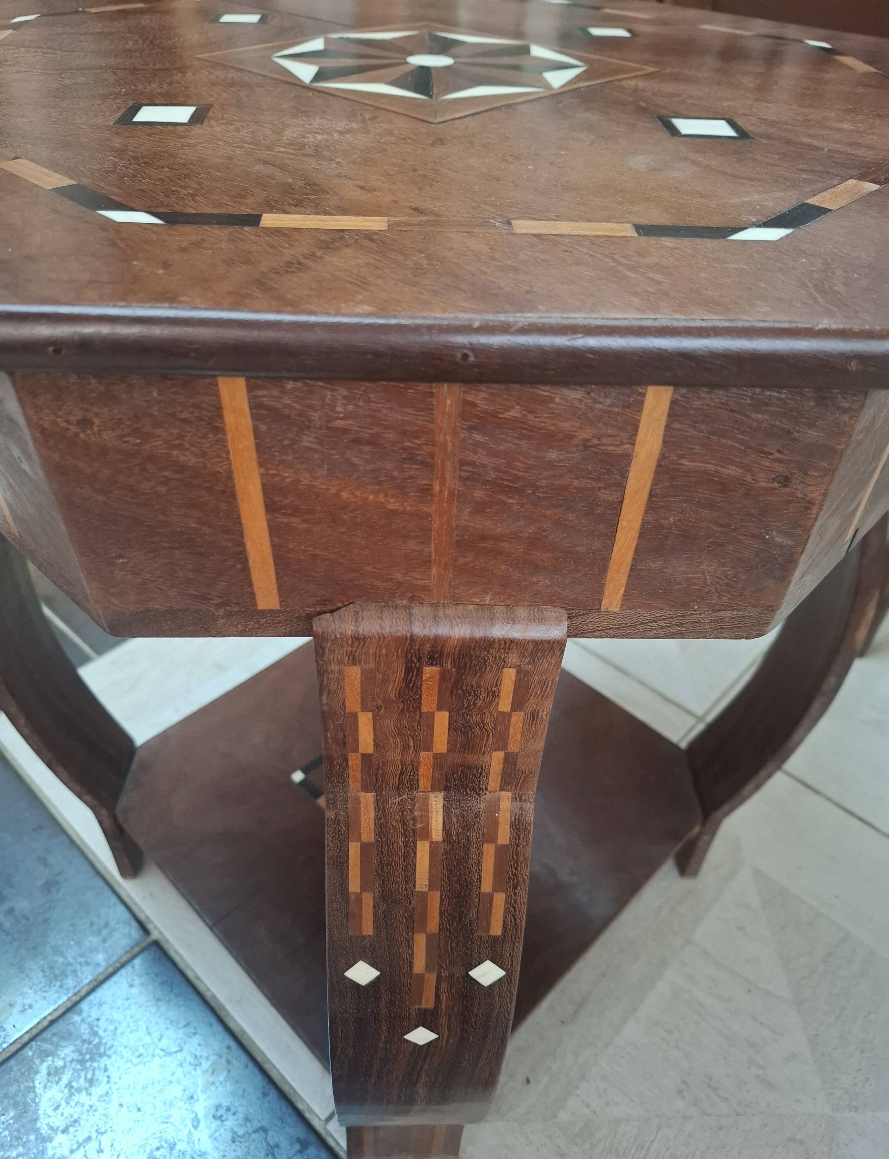Octagonal game table