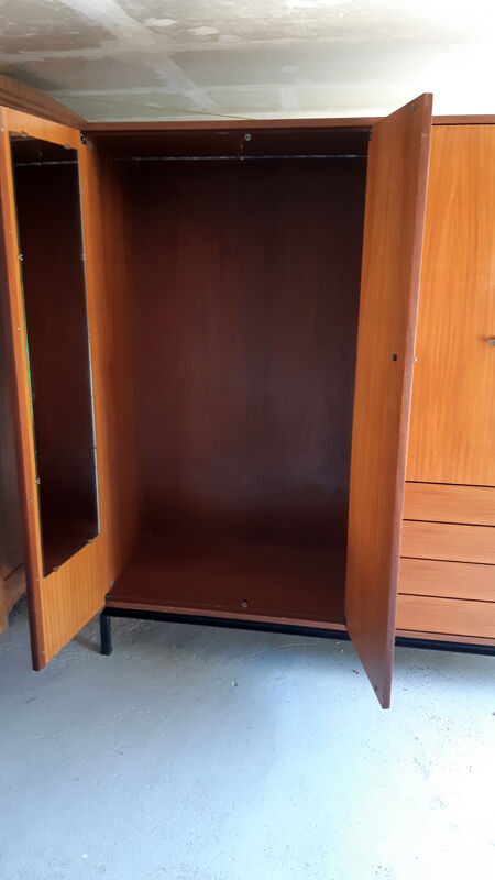 Marcel Gascoin vintage teak storage cabinet Alvéole edition, Circa 1950.
