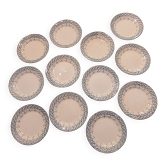 Set of 12 ironstone plates model "Andrée", Creil and Montereau, 23cm