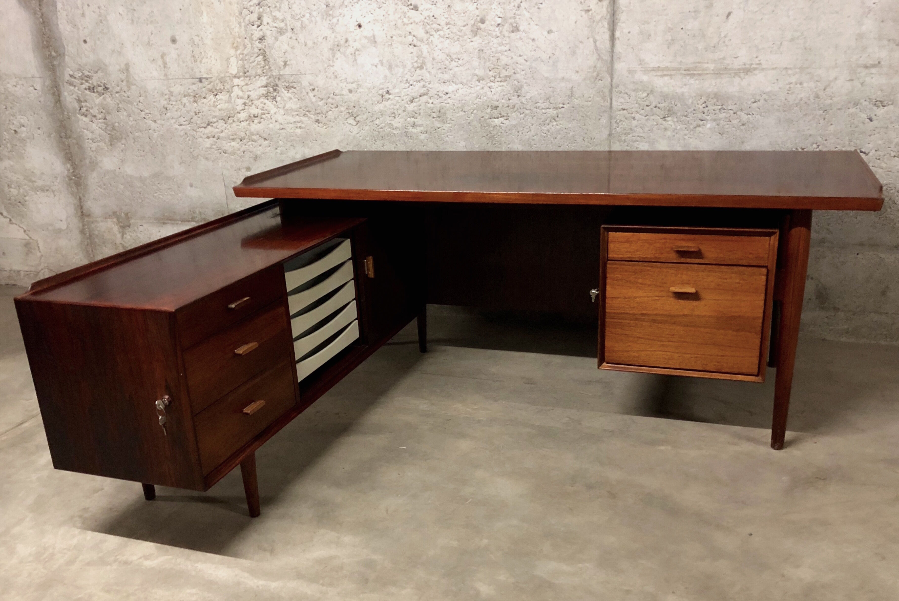 Bureau danois en palissandre par Arne Vodder pour Sibast Møbler