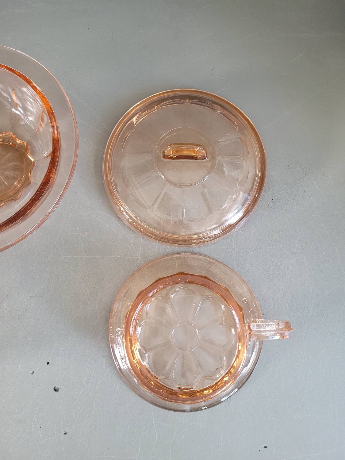 Ensemble 2 tasses + sucrier en verre rose