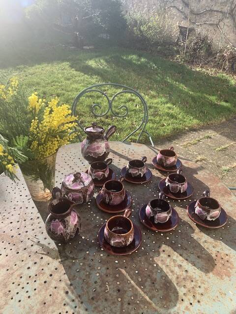 Coffee or tea service in enameled ceramic by Marius Giuge, artisan potter in Vallauris,