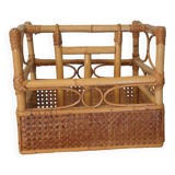 Cane magazine rack